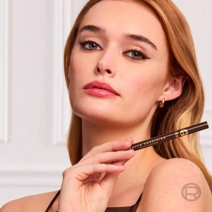 L'Oréal Paris Haute Precision wodoodporny płynny eyeliner w pisaku 020 Brown Leather / Brun Leather 1 ml