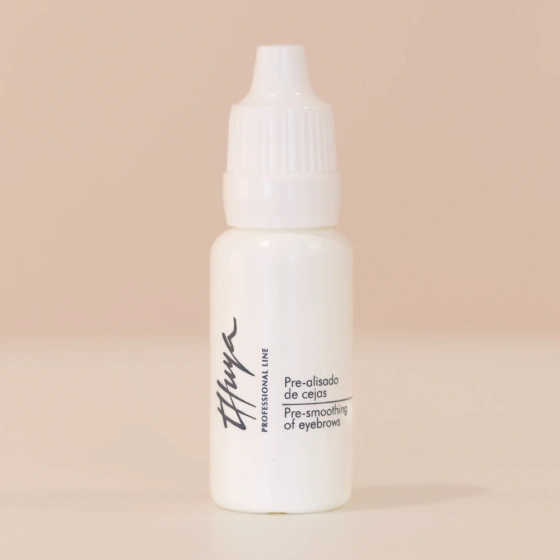 Thuya Pre-Smoothing of Eyebrows płyn zmiękczający łuskę włosa 15 ml