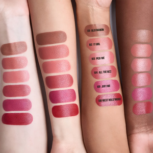 KIKO Milano Club K The Original Lipstick nawilżająca pomadka kryjąca w sztyfcie 104 All The Rizz 3,5 g